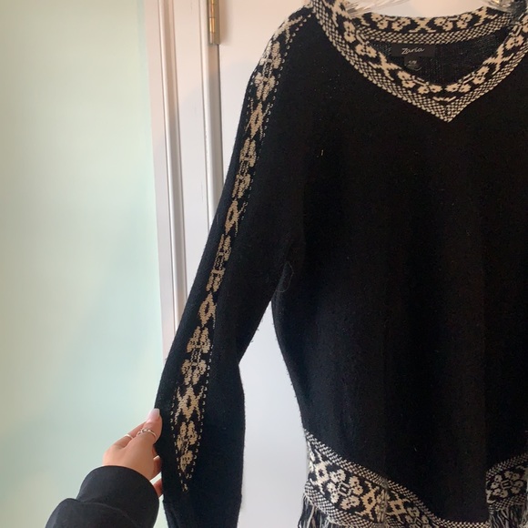 Black sweater - Picture 2 of 2